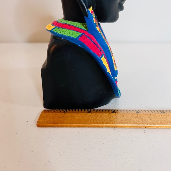 Maasai Tribal Hand Painted One Bookend African Woman Bust Sculpture 6.5" - Picture 10 of 12